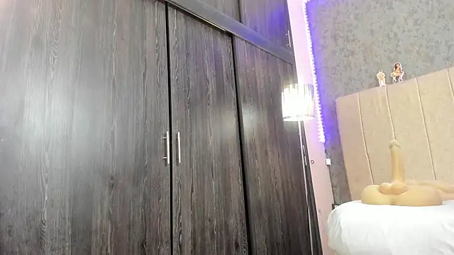 ava-am online show from January 8, 1:33 am