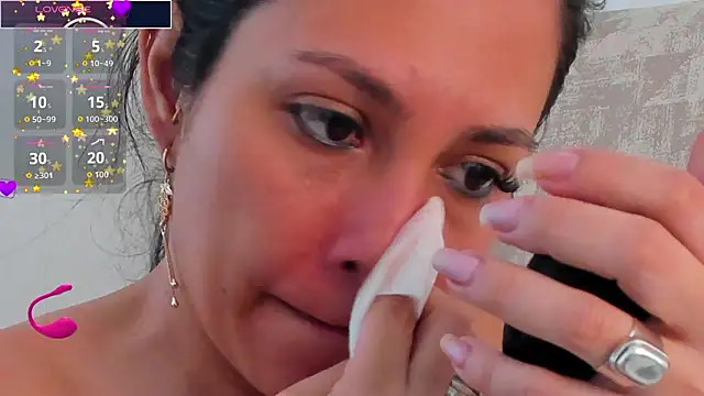 isabellarous- online show from March 24, 10:10 pm