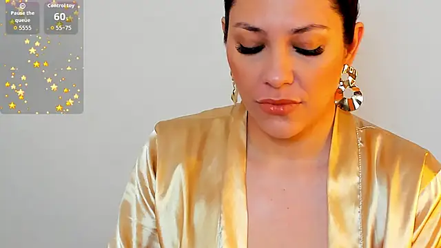 isabellarous- online show from October 9, 7:25 pm