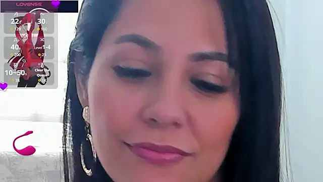 Snapshot of isabellarous- chatting on July 5, 7:21 pm isabellarous- online show from July 5, 7:21 pm