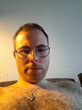 Simonudist online show from March 19, 5:24 pm