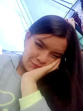 Snapshot of krolay16 chatting on October 15, 4:15 pm krolay16 online show from October 15, 4:15 pm