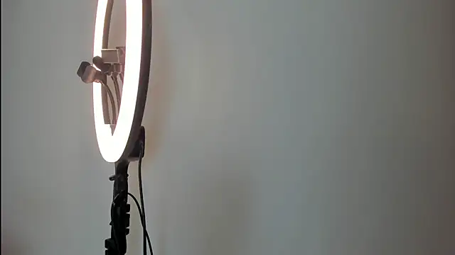 Snapshot of CHANELL_11INCHES chatting on March 18, 1:02 am CHANELL 11INCHES online show from March 18, 1:02 am