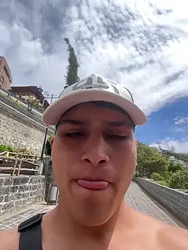 MaxxxSteil online show from February 4, 4:35 pm