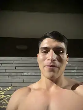 Snapshot of MaxxxSteil chatting on March 21, 7:44 am MaxxxSteil online show from March 21, 7:44 am