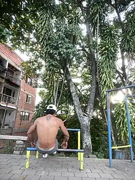 Snapshot of MaxxxSteil chatting on March 9, 9:25 pm MaxxxSteil online show from March 9, 9:25 pm