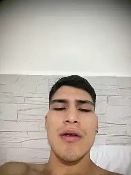 Snapshot of MaxxxSteil chatting on March 17, 3:40 pm MaxxxSteil online show from March 17, 3:40 pm