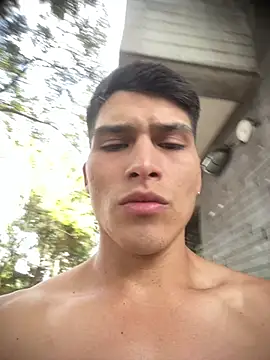 Snapshot of MaxxxSteil chatting on March 21, 6:18 pm MaxxxSteil online show from March 21, 6:18 pm