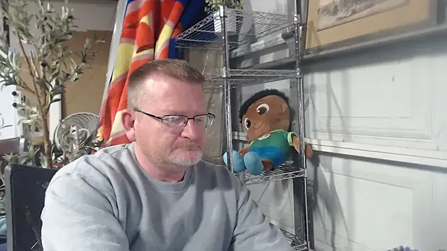 Randomoldguy615 online show from March 23, 12:36 am