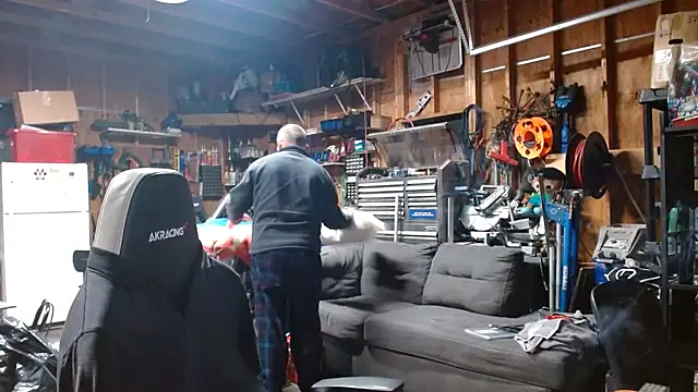 Randomoldguy615 online show from February 22, 4:59 am