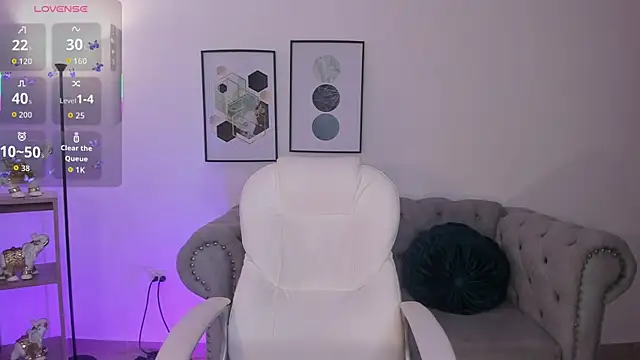 Ivyy Moon  online show from December 23, 4:45 am