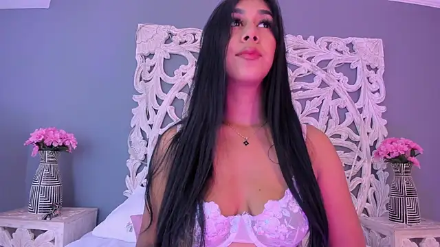 AnnieGibbyns online show from June 19, 8:47 pm