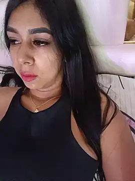 AnnieGibbyns online show from June 12, 4:05 pm