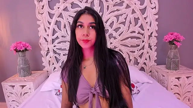 AnnieGibbyns online show from July 7, 8:12 pm
