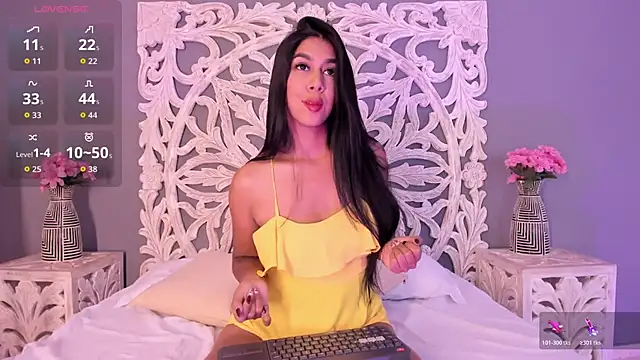 AnnieGibbyns online show from December 19, 9:06 pm