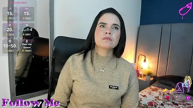 Snapshot of laura_hotties chatting on May 2, 12:54 pm laura hotties online show from May 2, 12:54 pm