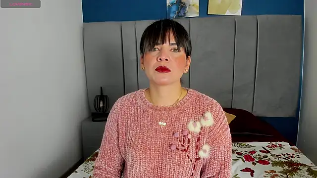 laura hotties online show from October 8, 1:23 pm