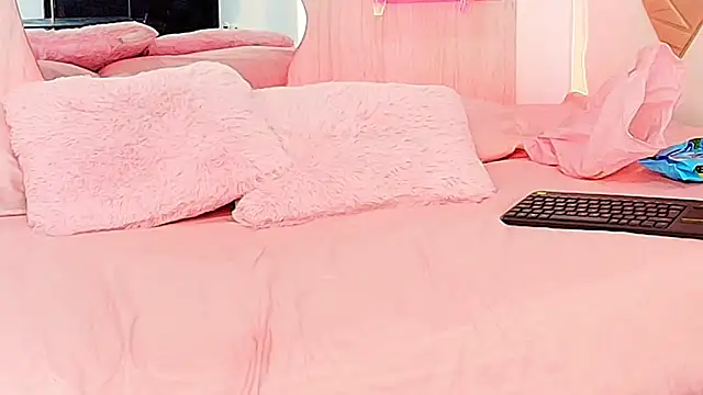 ZaraRousse online show from December 19, 3:32 am