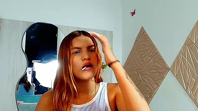 Snapshot of ZaraRousse chatting on November 30, 9:26 pm ZaraRousse online show from November 30, 9:26 pm