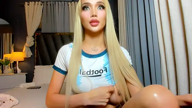 KylieSonique online show from June 3, 2:34 am