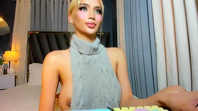 KylieSonique online show from May 8, 2:15 am