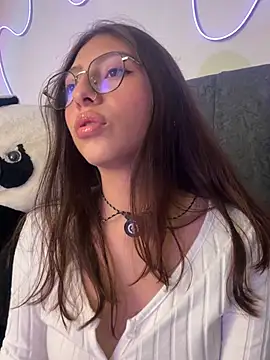 Snapshot of Dirty-Bunnyyy chatting on June 15, 3:40 am Dirty-Bunnyyy online show from June 15, 3:40 am