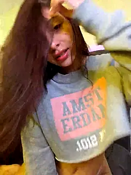 Snapshot of Dirty-Bunnyyy chatting on October 4, 8:54 pm Dirty-Bunnyyy online show from October 4, 8:54 pm
