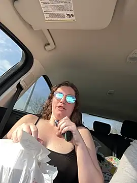 Seductivefoxyxh online show from March 13, 10:21 pm