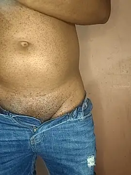 Snapshot of King_Masturbator chatting on March 20, 7:25 am King Masturbator online show from March 20, 7:25 am