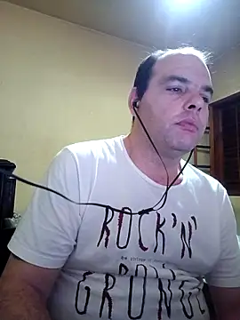 Jovissoares7ye online show from February 20, 11:39 pm