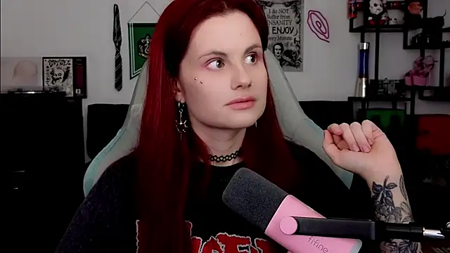 Della Ideal online show from March 14, 6:14 pm