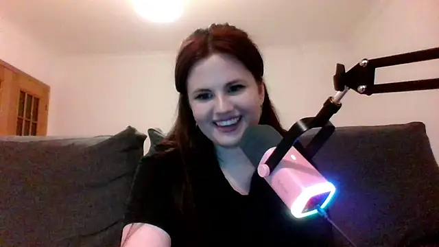 Snapshot of Della_Ideal chatting on March 2, 7:19 pm Della Ideal online show from March 2, 7:19 pm