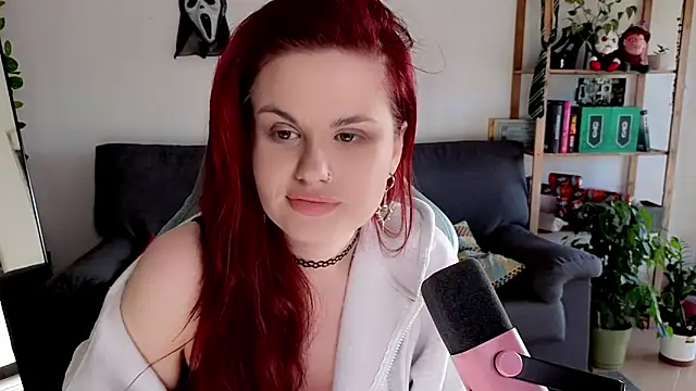 Della Ideal online show from December 2, 9:11 am