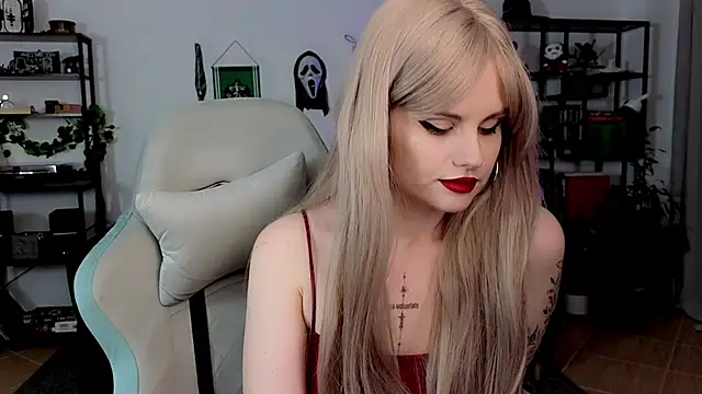 Della Ideal online show from July 13, 5:34 pm