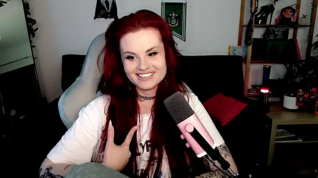 Della Ideal online show from November 12, 5:39 pm