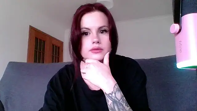 Snapshot of Della_Ideal chatting on February 28, 11:03 am Della Ideal online show from February 28, 11:03 am