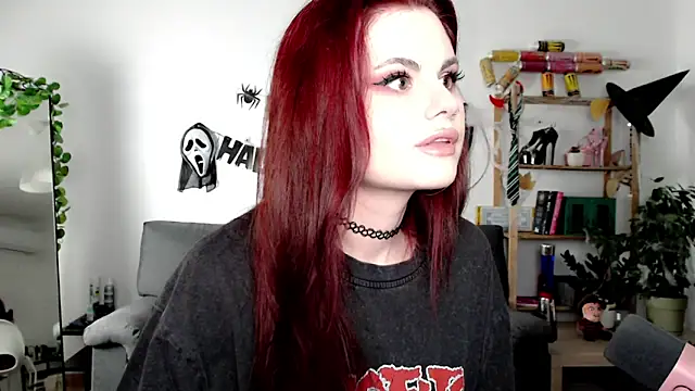 Della Ideal online show from October 20, 4:40 pm