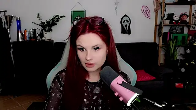 Della Ideal online show from January 7, 6:13 pm