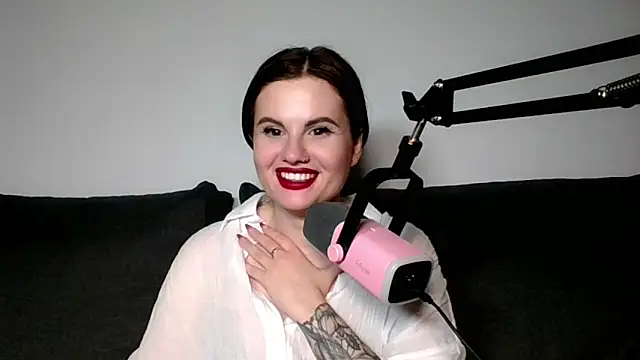 Snapshot of Della_Ideal chatting on March 18, 7:01 pm Della Ideal online show from March 18, 7:01 pm