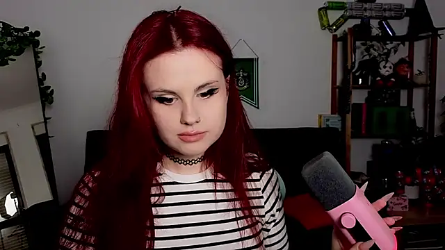 Della Ideal online show from November 24, 6:08 pm