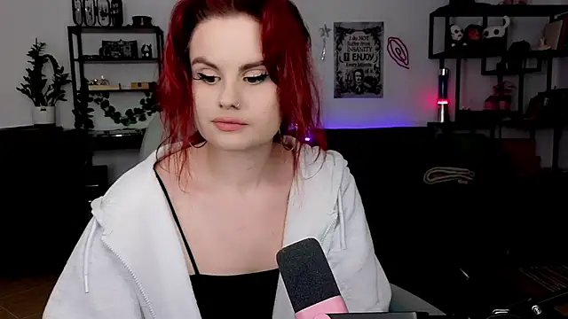 Della Ideal online show from March 30, 6:20 pm