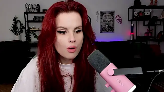 Della Ideal online show from March 31, 5:04 pm