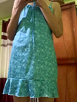 Snapshot of Femboylili chatting on November 29, 10:32 pm Femboylili online show from November 29, 10:32 pm