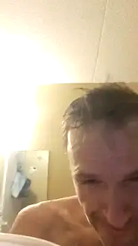 NiagarabiGuy89 online show from December 17, 10:09 am