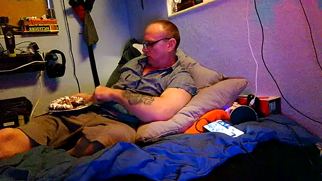 PornStro921 online show from March 19, 9:59 pm