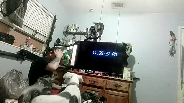 Snapshot of PornStro921 chatting on June 23, 3:37 am PornStro921 online show from June 23, 3:37 am