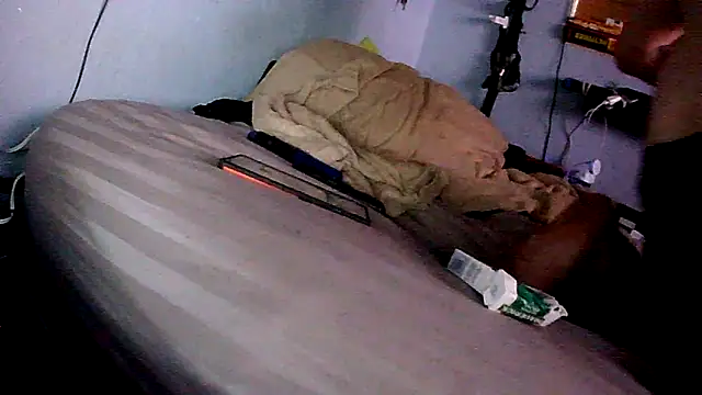 Snapshot of PornStro921 chatting on February 12, 10:42 pm PornStro921 online show from February 12, 10:42 pm