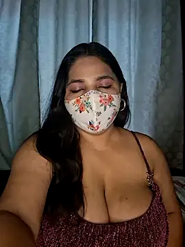 Snapshot of Mazzakiinn chatting on July 26, 6:53 am Mazzakiinn online show from July 26, 6:53 am