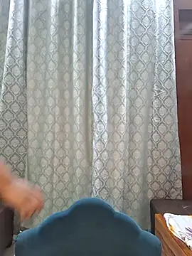 Snapshot of Mazzakiinn chatting on July 19, 12:02 pm Mazzakiinn online show from July 19, 12:02 pm
