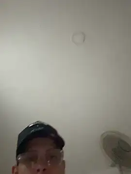 Snapshot of Cristopher1112 chatting on October 30, 8:17 pm Cristopher1112 online show from October 30, 8:17 pm